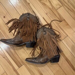 Dingo: Fringe Boots, Brown size 8